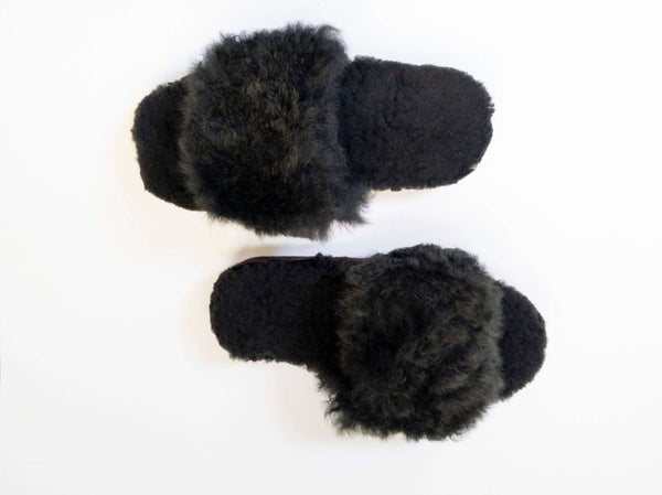 Alpaca Slipper Cross  Black