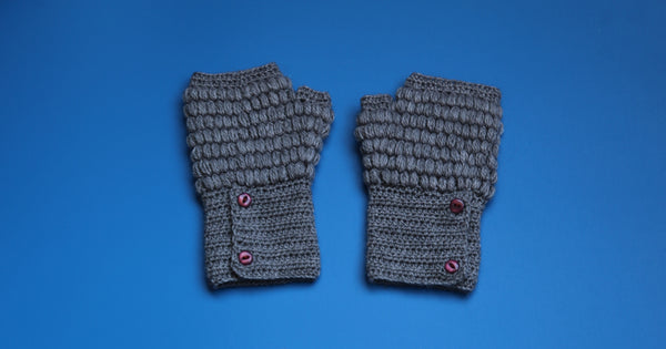 Alpaca Gloves Buttons Blue Metallic